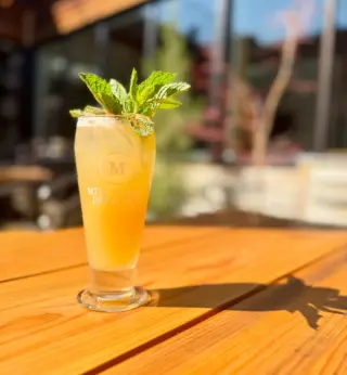 Feeling the approach of spring this week and bringing the tiki vibes with our featured cocktail: Hop, Skip, & a Dash. 🌞 
Gin, BA Gin, All Spice Dram, Orange, Pineapple, Ginger, and a Hazy IPA Float

See you tonight! 😎